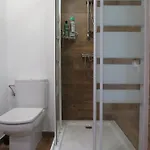布哈迪拉公寓 *