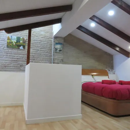 Casa La Buhardilla Apartment